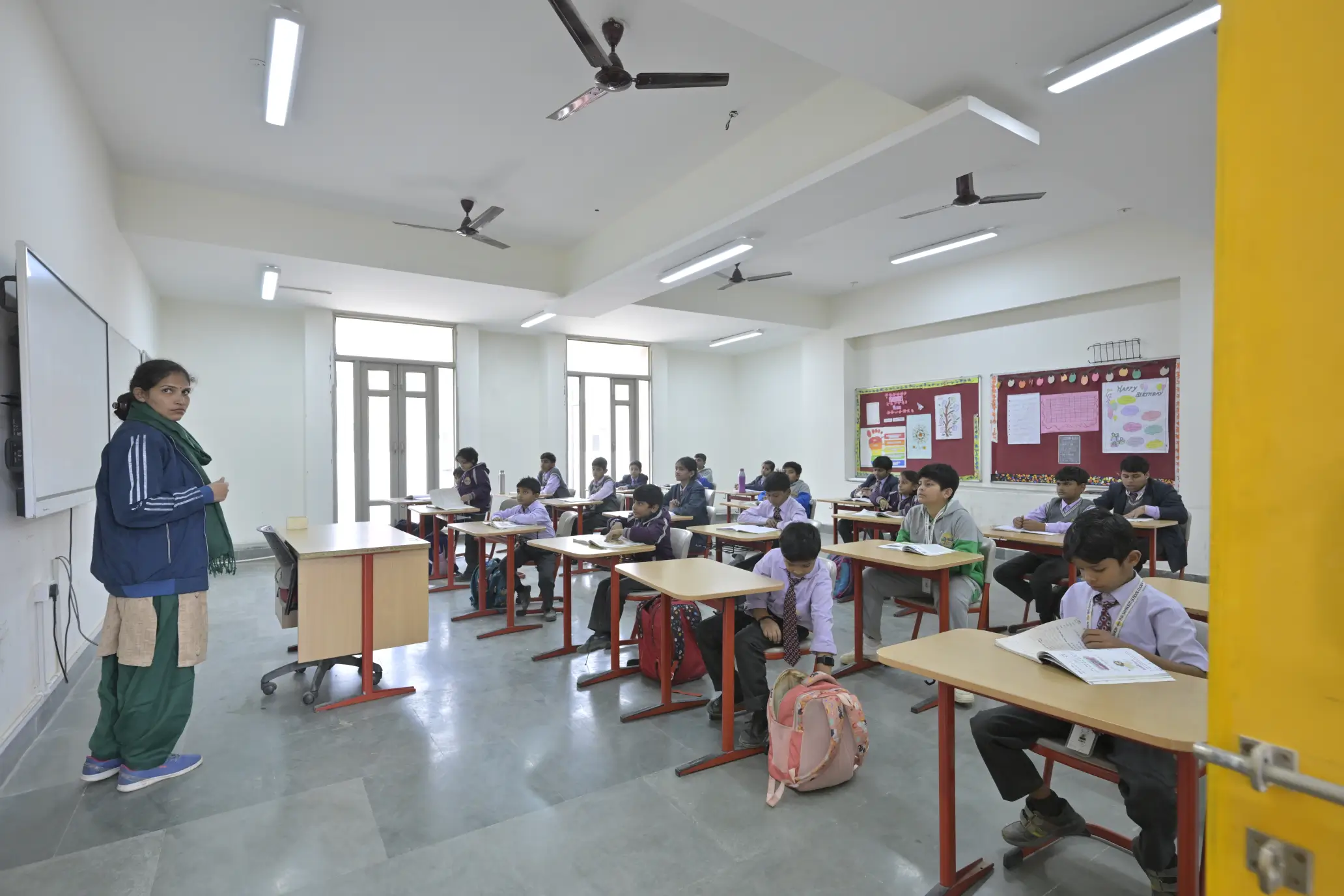 Academic Excellence at the Best School in Lucknow Explained img (1)
